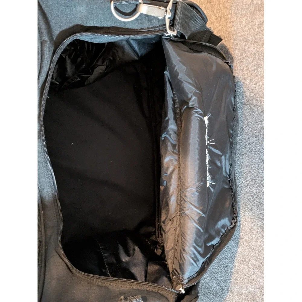Nike‎ Golf Adult Unisex Medium Duffel Black Bag Carry On